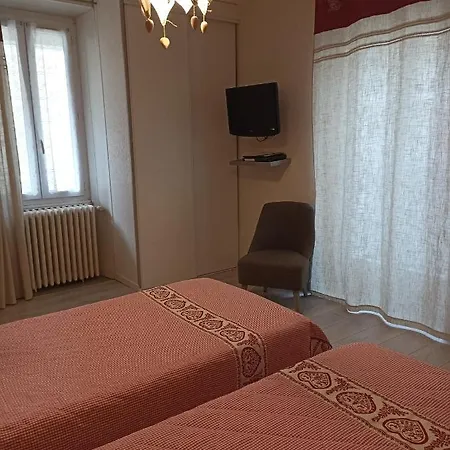 Apartment Isaline, Cyclamens T1 Bis-parking Prive *
