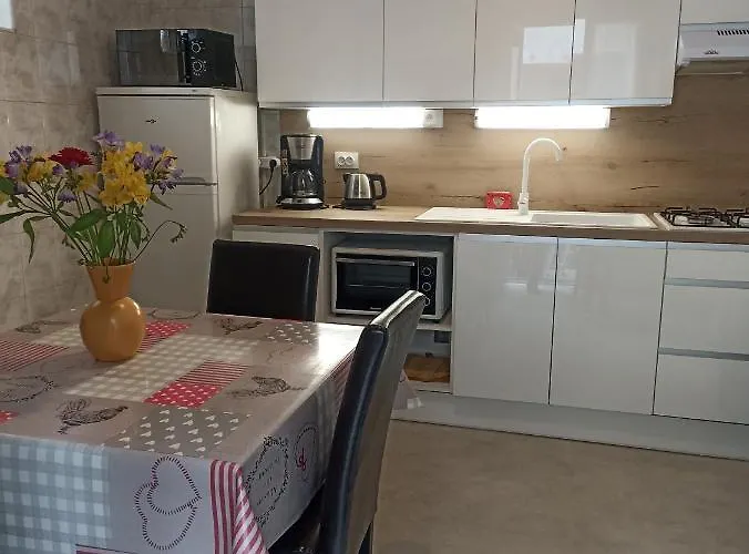 Apartman Isaline, Cyclamens T1 Bis-parking Prive